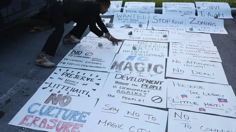 Protestos tentaram impedir que o empreendimento Magic City seguisse adiante, até que ele foi aprovado em 2019.