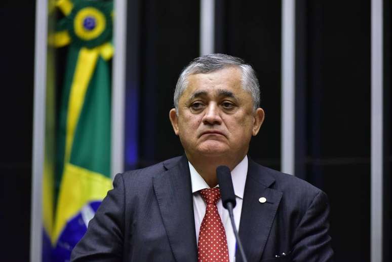 José Guimarães defendeu que o governo Lula faça déficit fiscal se for preciso para ganhar a eleição. FOTO BRUNO SPADA /AGENCIA CAMARA