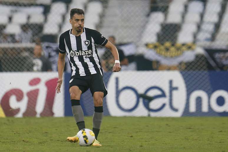 Eduardo foi vice-artilheiro e líder em assistências.