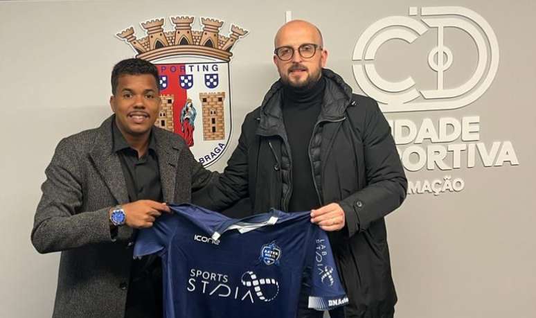 Kayo Moreno (esquerda) com o headscout do Braga, de Portugal (