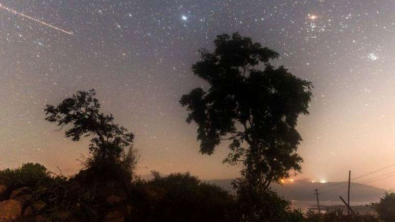 As Geminídas são especialmente brilhantes e apresentam uma cor amarelada característica