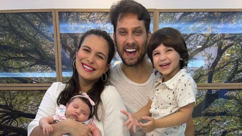 The children of former BBB Kamilla and Elieser have social networks and already earn money from advertising