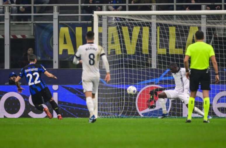 Foto Marco Bertorello/AFP via Getty Images - Legenda: Real Sociedad e Inter de Milão ficam no 0 a 0 Giuseppe Meazza -