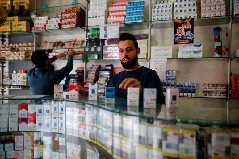 A tributação elevada de produtos como o tabaco tem gerado descontentamento entre a população de Gaza.