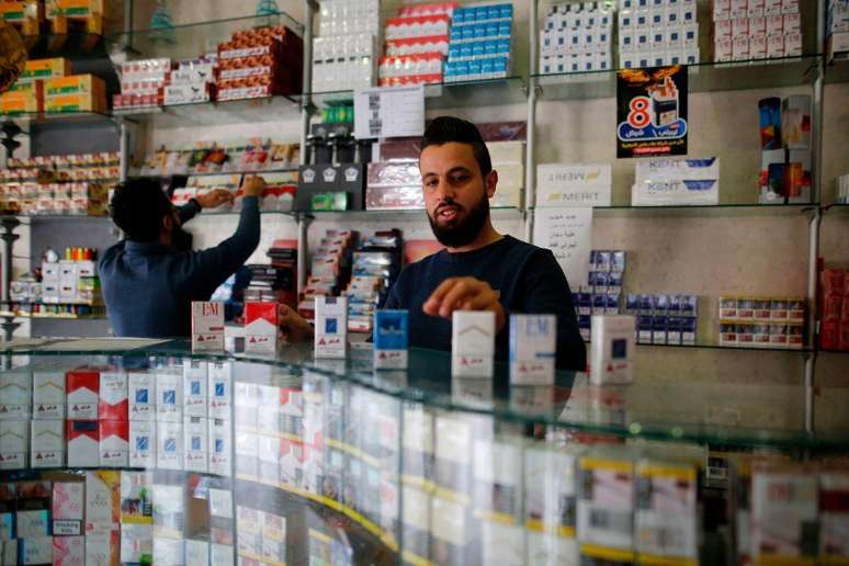 A tributa&ccedil;&atilde;o elevada de produtos como o tabaco tem gerado descontentamento entre a popula&ccedil;&atilde;o de Gaza.