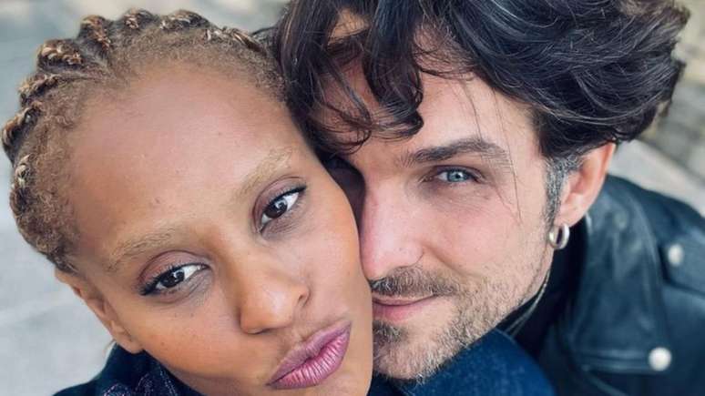 Aline Wirley and Igor Rickli talk about their first day with adopted children