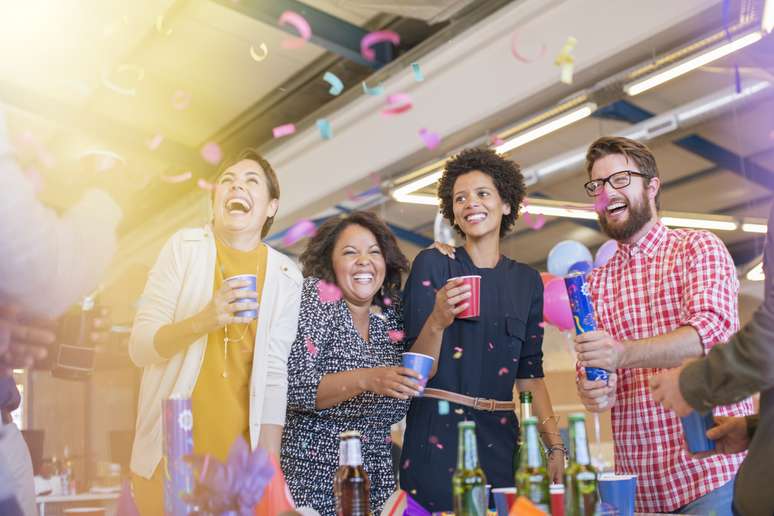 Confira 6 dicas para não cometer gafes durante a 'festa da firma'