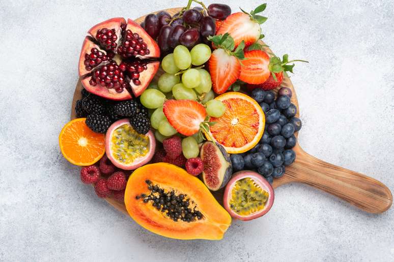 Understand the risks of eating moldy fruit