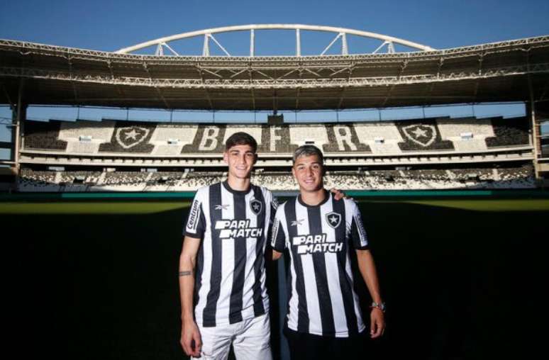 Segovinha ganha música e vira xodó da torcida do Botafogo, botafogo