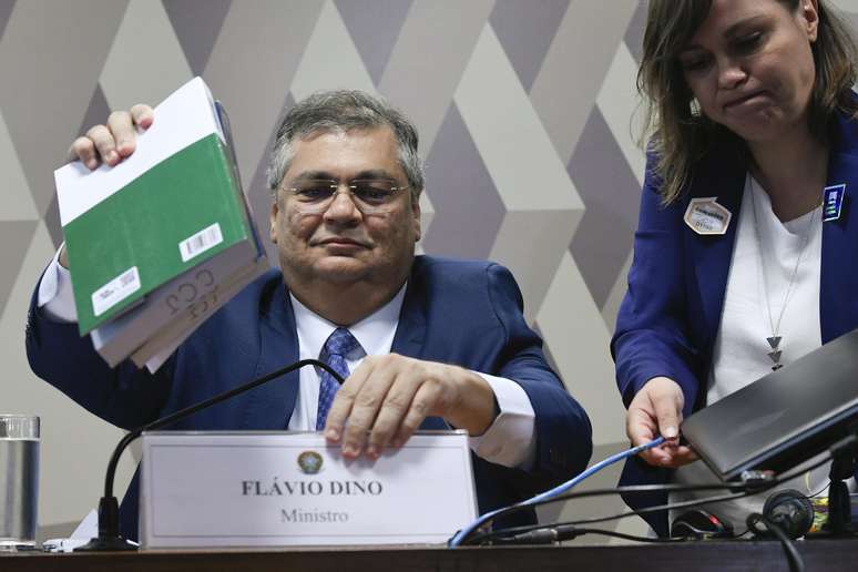 Flávio Dino durante sabatina no Senado 