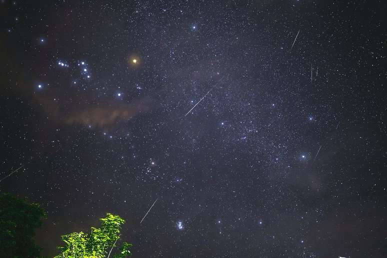 Quando mais escuro o local onde está o observador, maiores são as chances de ver os meteoros (Imagem: Reprodução/Arman Alcordo Jr./Pexels)