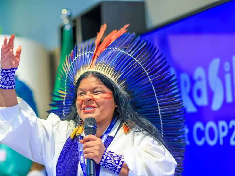 Ministra Sonia Guajajara participa de encontro com povos indígenas na COP-28