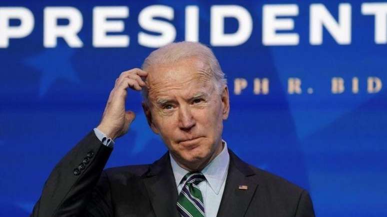 Biden foi acusado por opositores de 'abuso de poder, obstrução e corrupção', mas