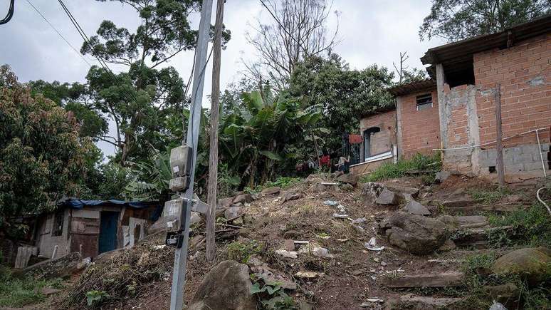 O morro do Itaquari está crescendo com novas habitações