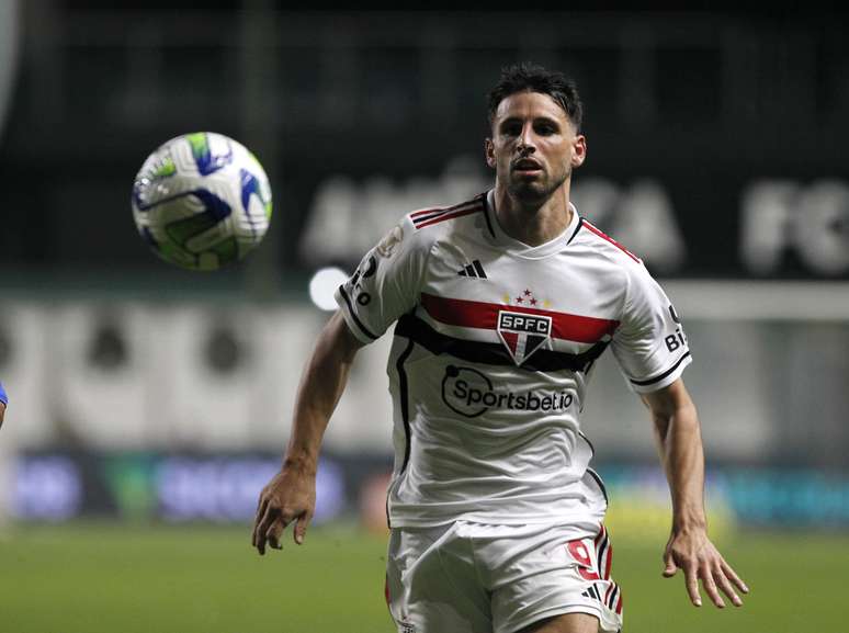 De saída? Calleri recebe proposta tentadora para deixar o São Paulo em 2023