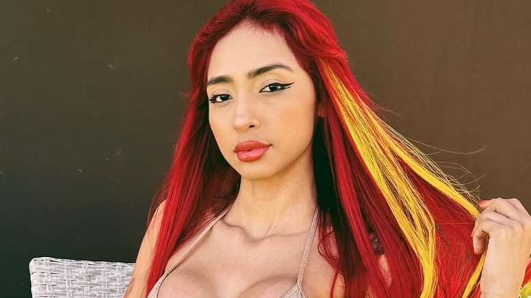 After getting silicone, Ruivinha de Marte poses in a bikini and divides opinions: “It looked strange”