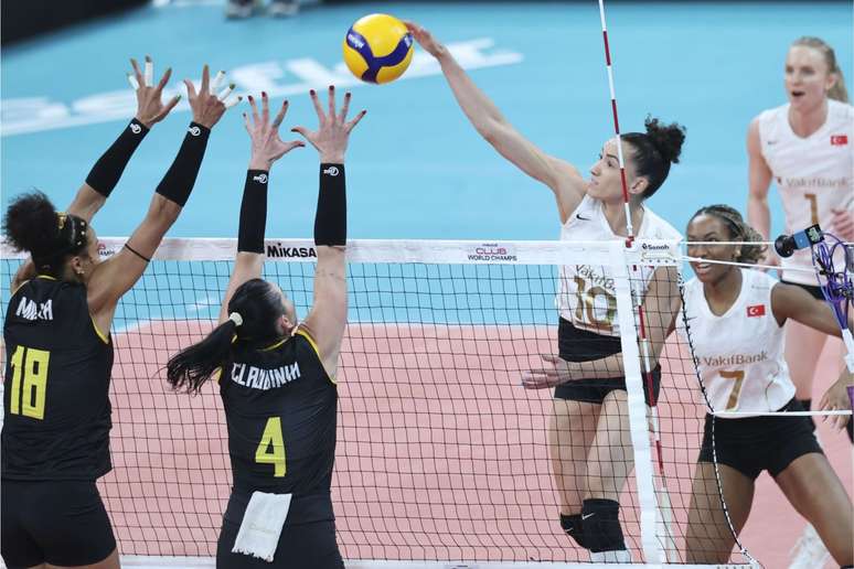 Mundial de Clubes de Vôlei Feminino 2023: programação do Praia