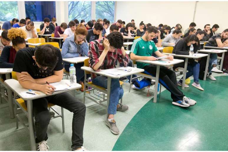 Questão 1 prova rosa Enem 2023 - Brasil Escola