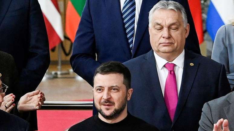 Viktor Orbán evita apertar a mão do presidente ucraniano nas cimeiras da UE