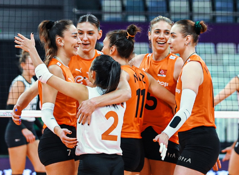 Eczacibasi quebra tabu contra o Vakifbank e é tricampeão do Mundial de  Clubes