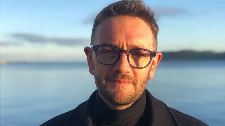 Chris Stark, chefe do Comit&eacute; das Altera&ccedil;&otilde;es Clim&aacute;ticas do Reino Unido, acredita que o mundo pode mudar o seu modelo energ&eacute;tico