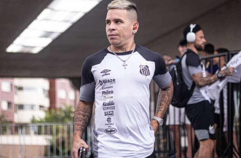 Santos negocia ida de Soteldo para o Grêmio por empréstimo