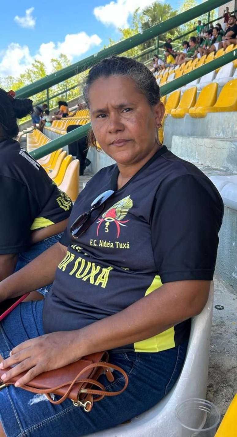 A técnica do time Tuxá feminino, Dilma Janaína Silva, defende a criação de uma copa feminina para as indígenas