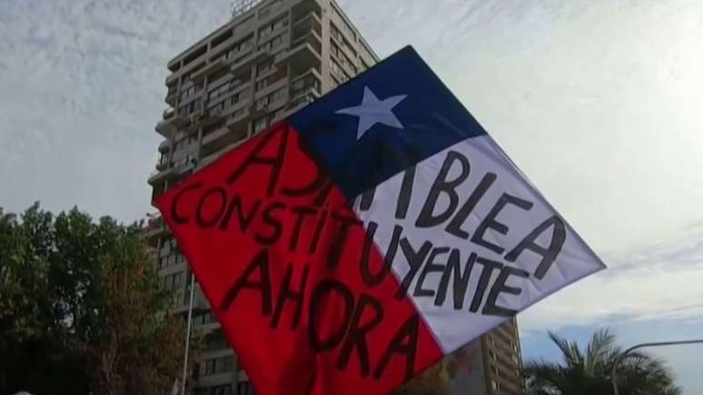 Chile rejects replacement of Pinochet-era Constitution by plebiscite