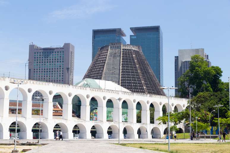 Além de ser um dos principais pontos turísticos do Rio, o bairro da Lapa é considerado berço da boêmia carioca 