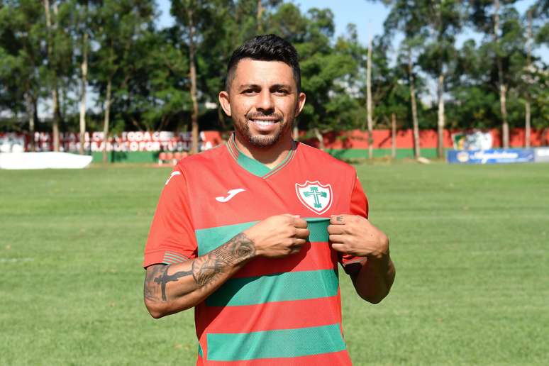Portuguesa acerta com o atacante Felipe Marques para o Paulistão 2024