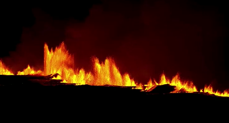 Sistema vulcânico entra em erupção na Islândia nesta segunda-feira, 18