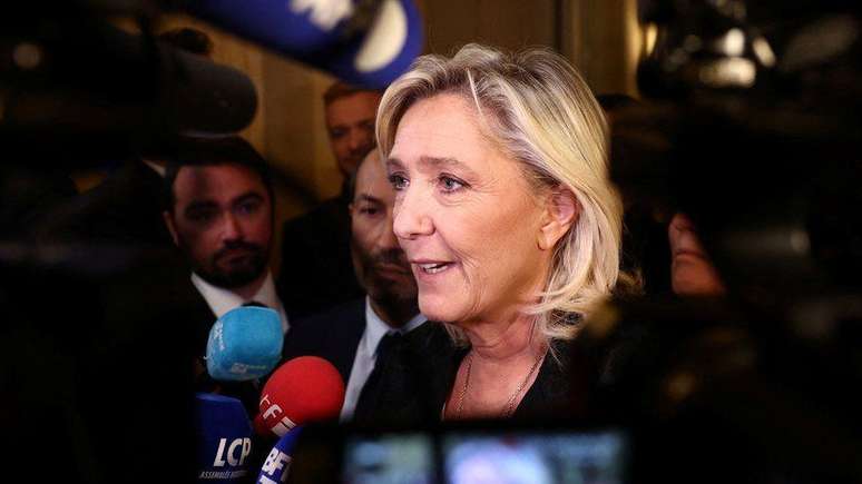 Marine Le Pen disse que lei representa uma "vitória ideológica" para seu partido