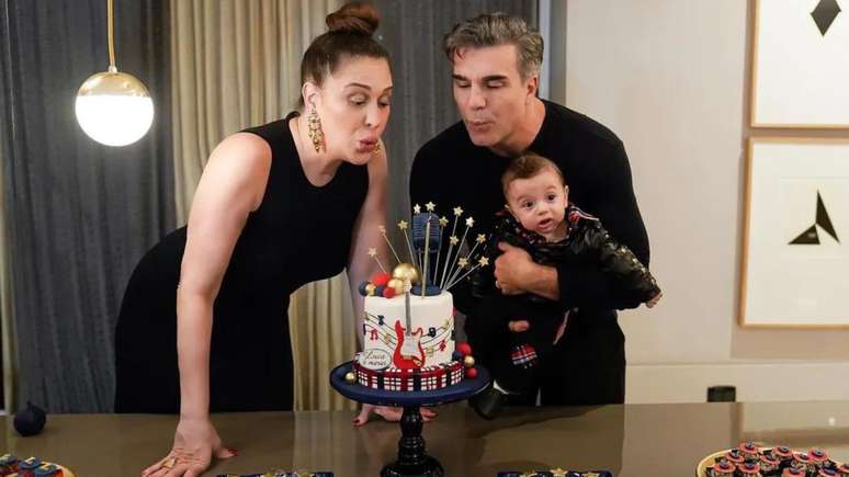Claudia Raia and Jarbas Homem de Mello celebrate the 10th birthday of their son Luca