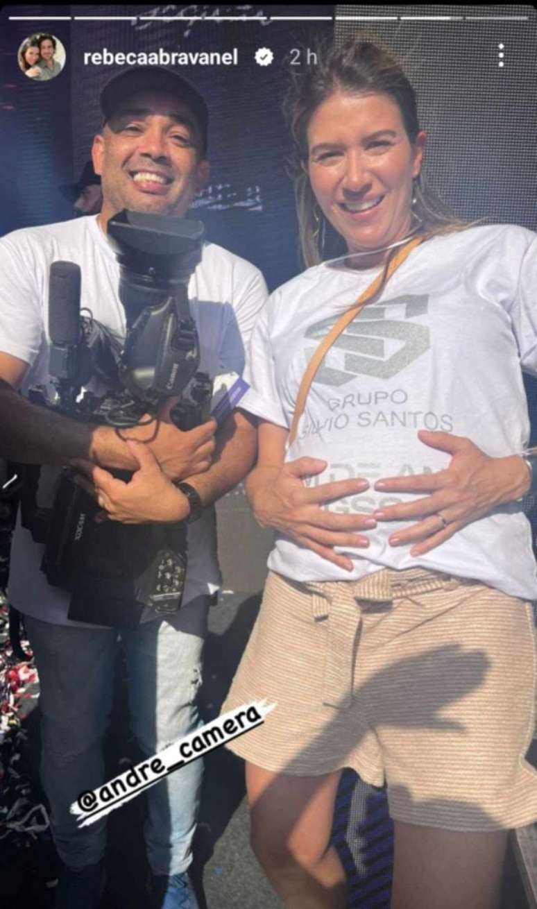 Pregnant, Rebeca Abravanel shows off her baby bump at the prom on SBT