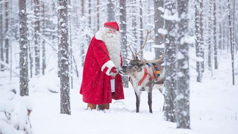 Segundo lenda finlandesa, Papai Noel mora em montanha na Lapônia