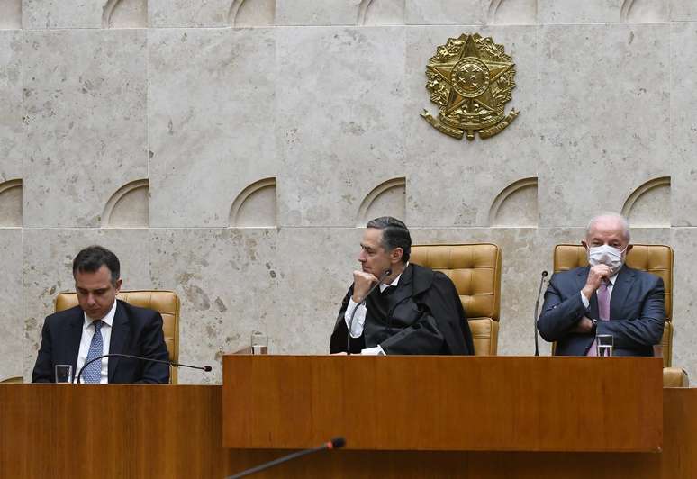 Presidentes do Congresso, Pacheco, do STF, Barroso, e da República, Lula