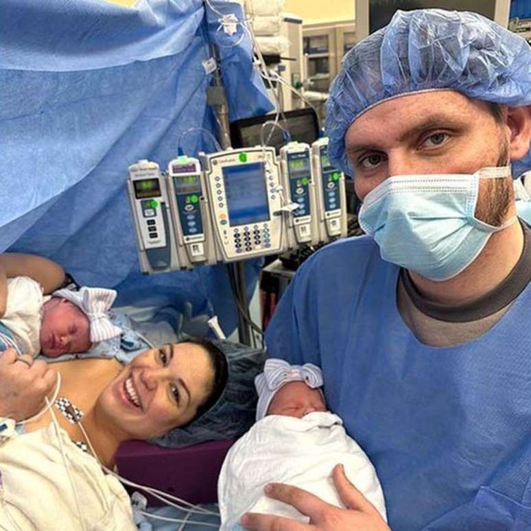 The births occurred ten hours apart The births occurred ten hours apart