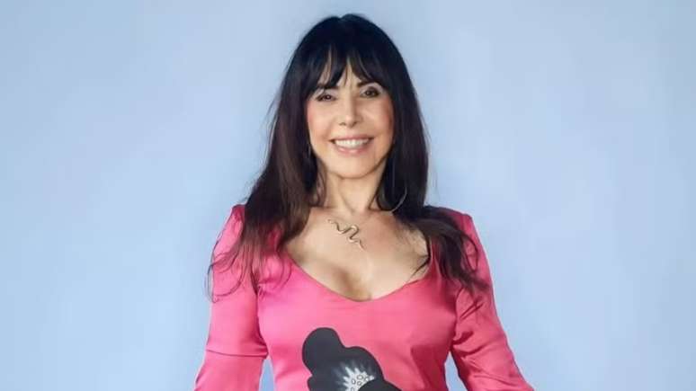 The actress Claudia Alencar is hospitalized in serious condition in hospital