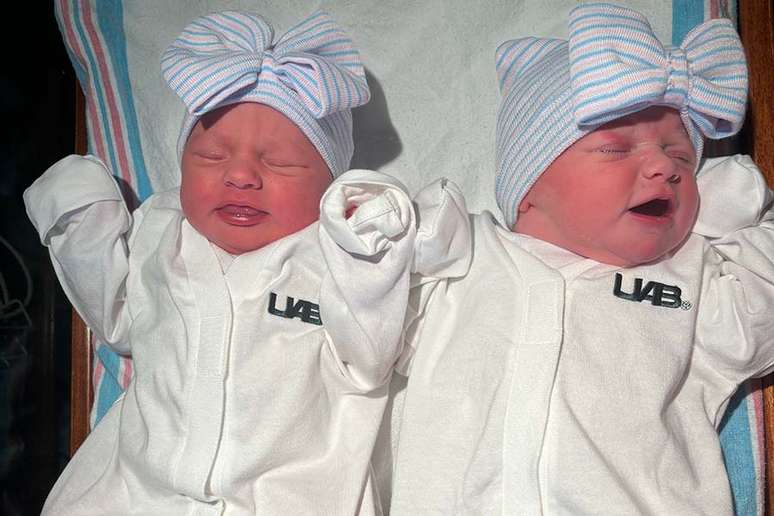 Roxi e Rebel nasceram com 10 horas de diferença