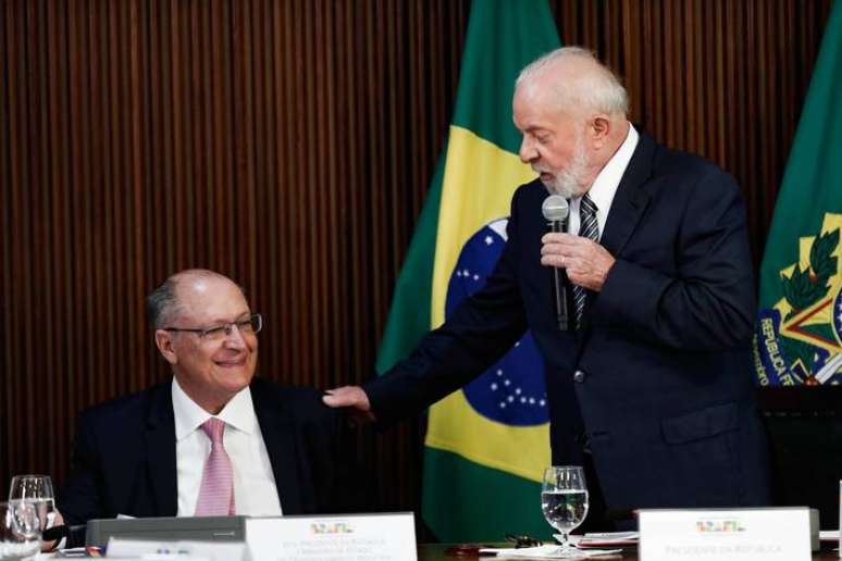 Alckmin com Lula durante a &uacute;ltima reuni&atilde;o ministerial do ano, na quarta-feira: nada de pensamento &uacute;nico