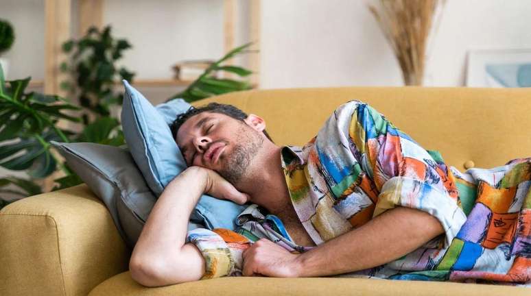 Só um em cada três adultos americanos tem dormido a quantidade ideal de horas por dia, segundo pesquisa