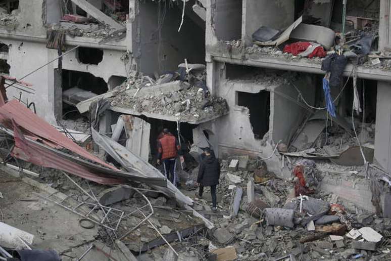Destruição provocada por ataque israelense em Maghazi
