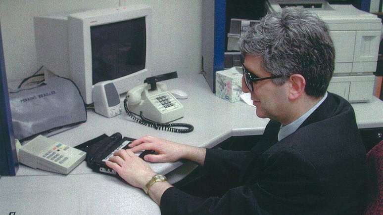 Alan Clive, que perdeu a visão aos 20 anos, foi um fã de ficção científica de longa data