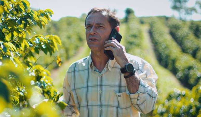 Produtor rural Ademar Pereira vende caf&eacute; pela internet