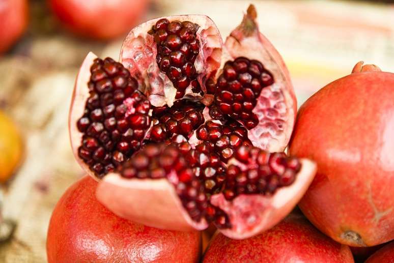 A fruta é uma fonte riquíssima no combate ao envelhecimento precoce da pele
