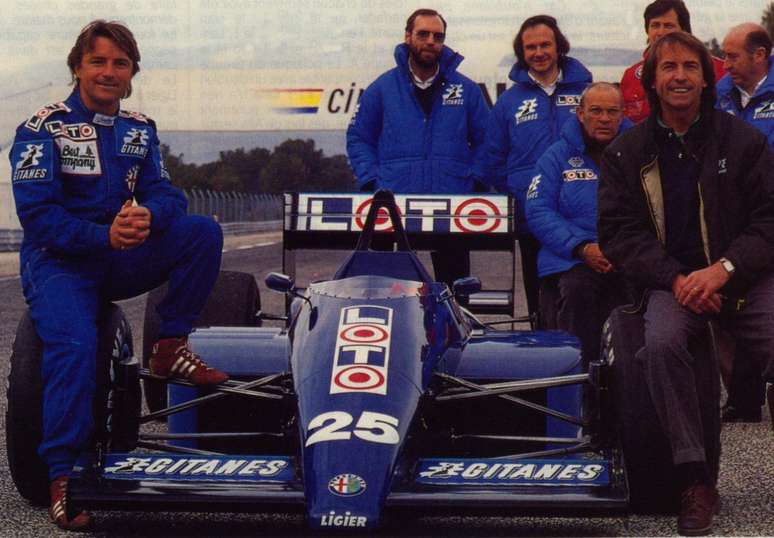 Apresentação da Ligier para a temporada 1987 em Paul Ricard. Havia esperança até aí...