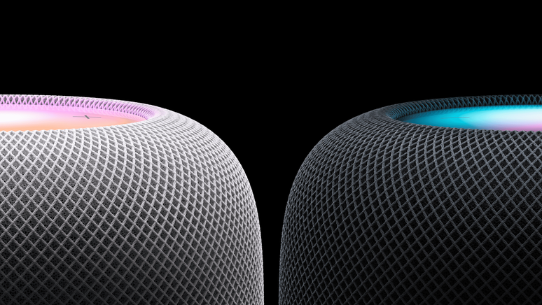 The HomePod prototype with LCD screen has details revealed in photos