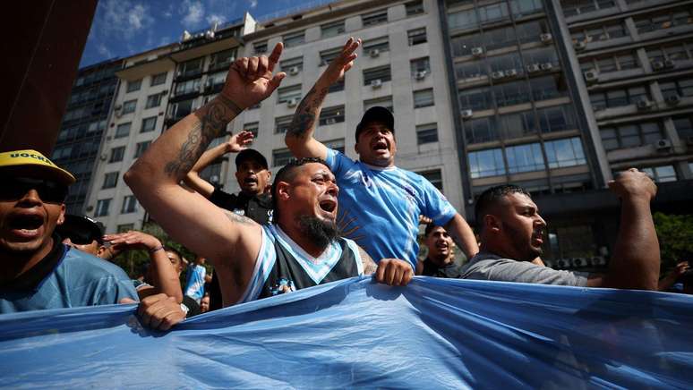 Pouco depois de serem anunciadas, propostas de reforma de Milei já enfrentaram protestos nas ruas