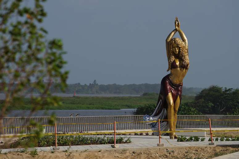 Cidade natal de Shakira inaugura estátua da cantora