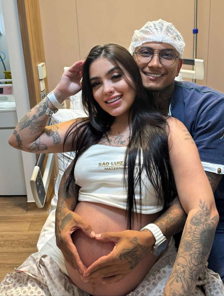 The birth of MC Mirella generates controversy on social media